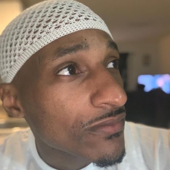 Meet your Posher, Joseph - Picture 1 of 1